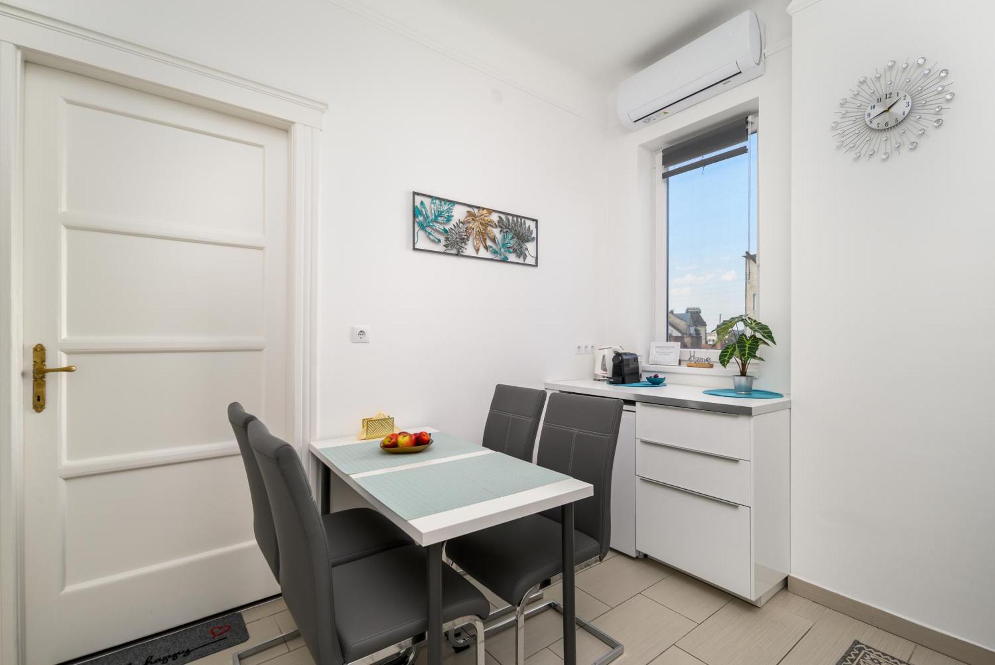 Central Oasis 2 Bd Apartment 布达佩斯 外观 照片